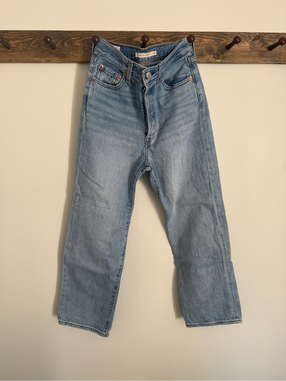 Levi's Ribcage Women's Straight-Leg Jeans 26